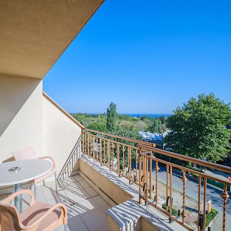 Family Hotel Classic Varna Quarto foto