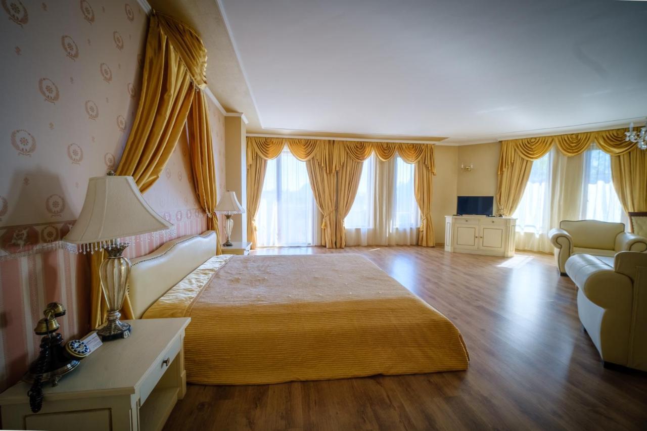 Family Hotel Classic Varna Exterior foto