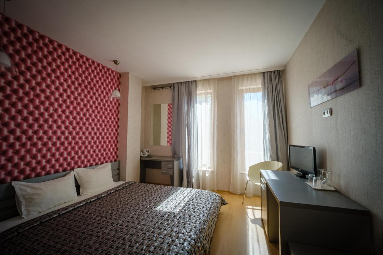Family Hotel Classic Varna Exterior foto